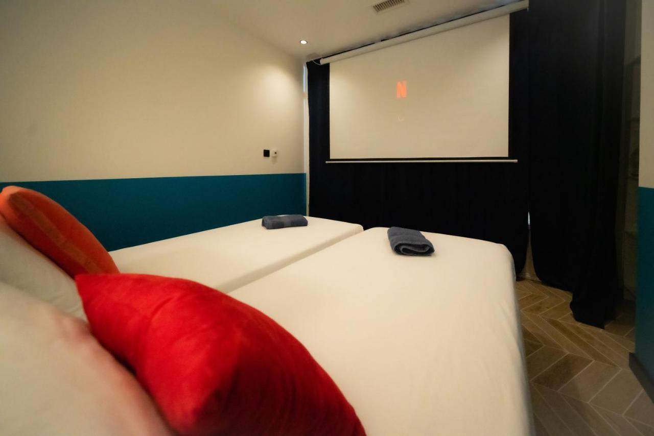 Roma Divine home cinéma et jardin Nîmes Extérieur photo