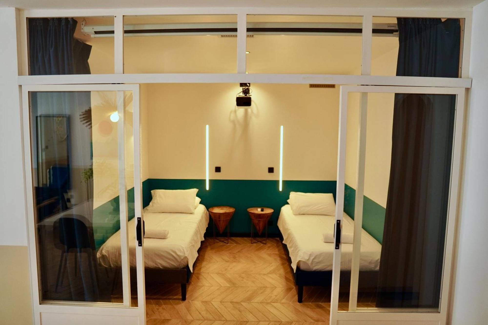 Roma Divine home cinéma et jardin Nîmes Extérieur photo